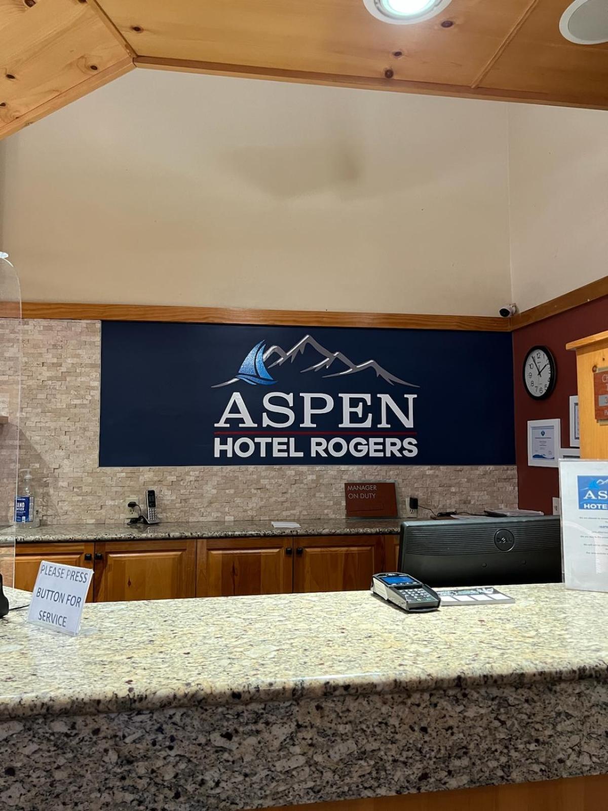 Aspen Hotel Rogers Formerly Americ Inn 외부 사진