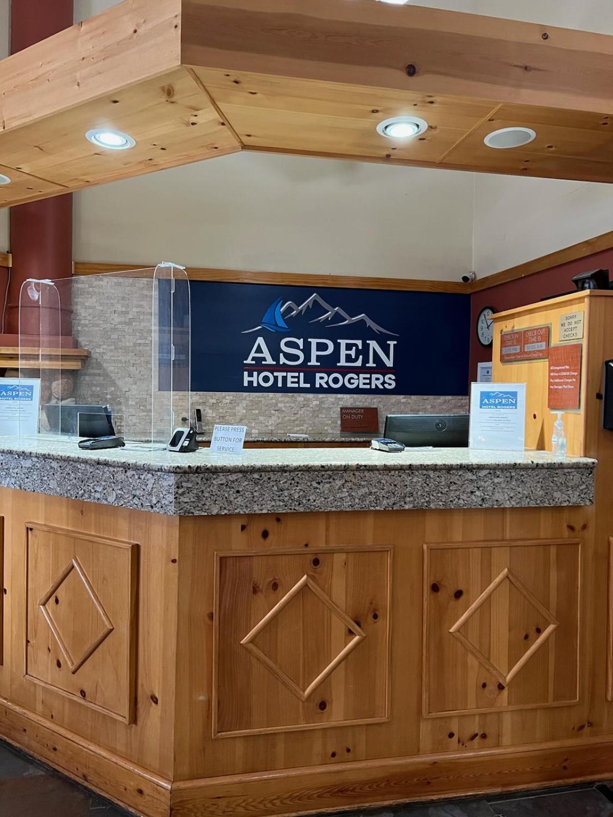 Aspen Hotel Rogers Formerly Americ Inn 외부 사진