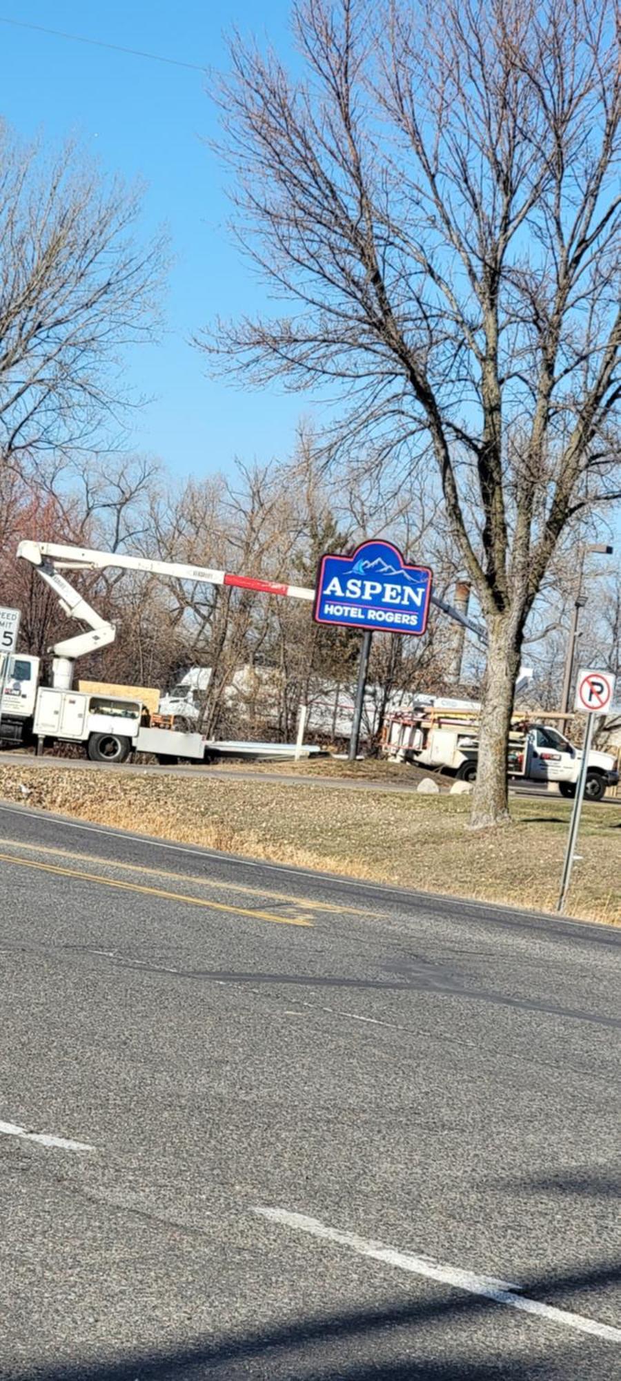 Aspen Hotel Rogers Formerly Americ Inn 외부 사진